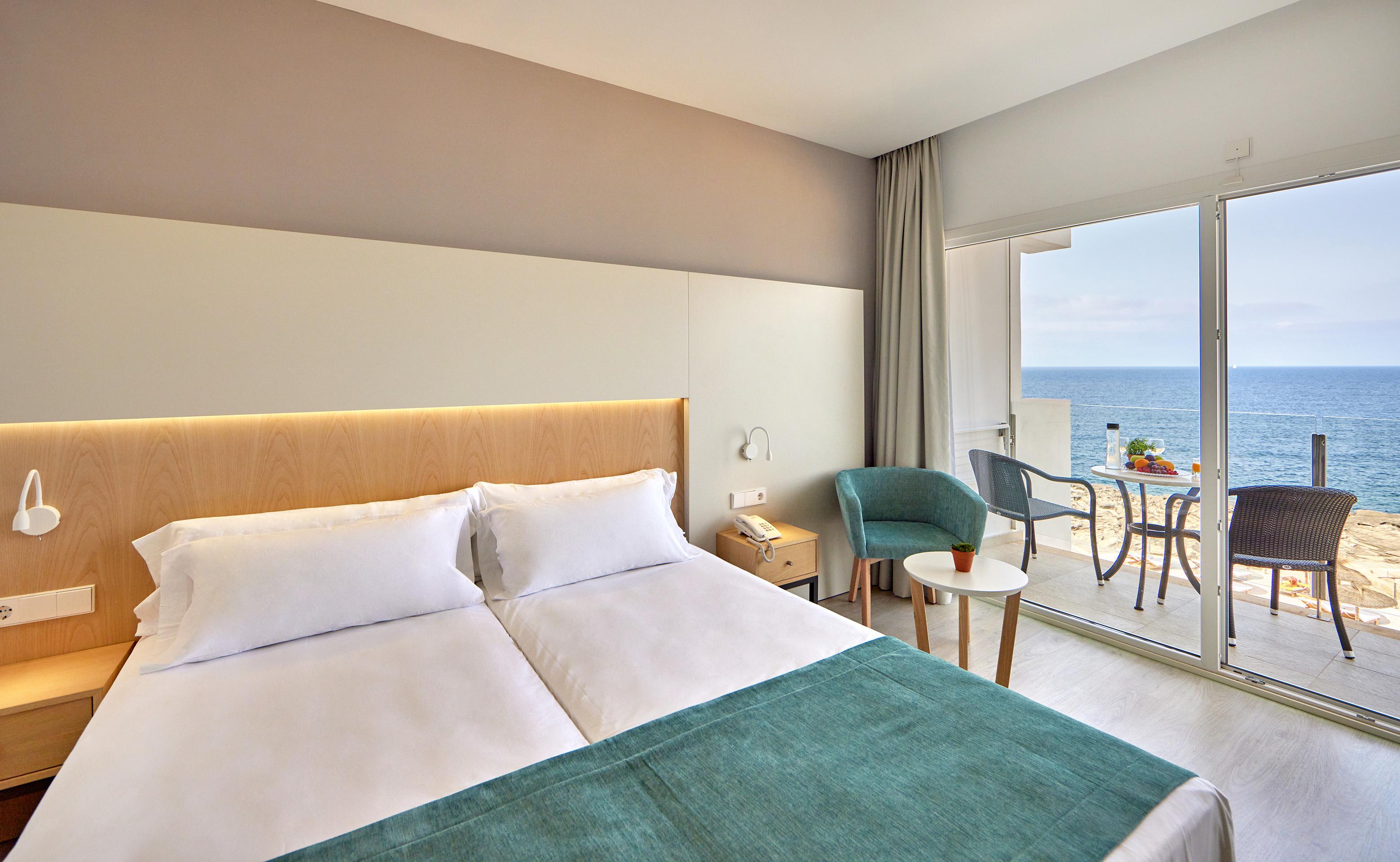 Universal Hotel Cabo Blanco - Adults Only Colonia de Sant Jordi Esterno foto