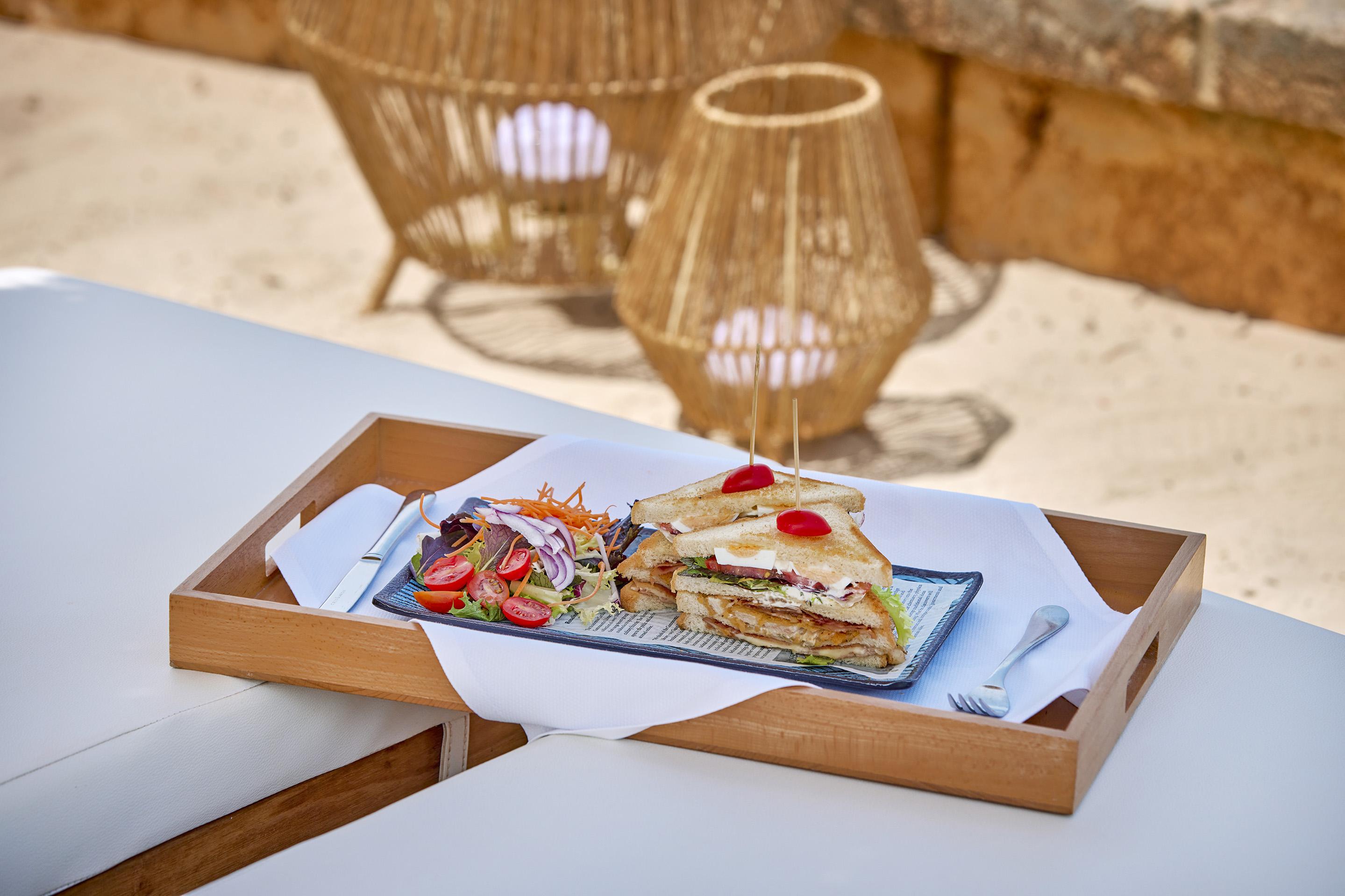 Universal Hotel Cabo Blanco - Adults Only Colonia de Sant Jordi Esterno foto