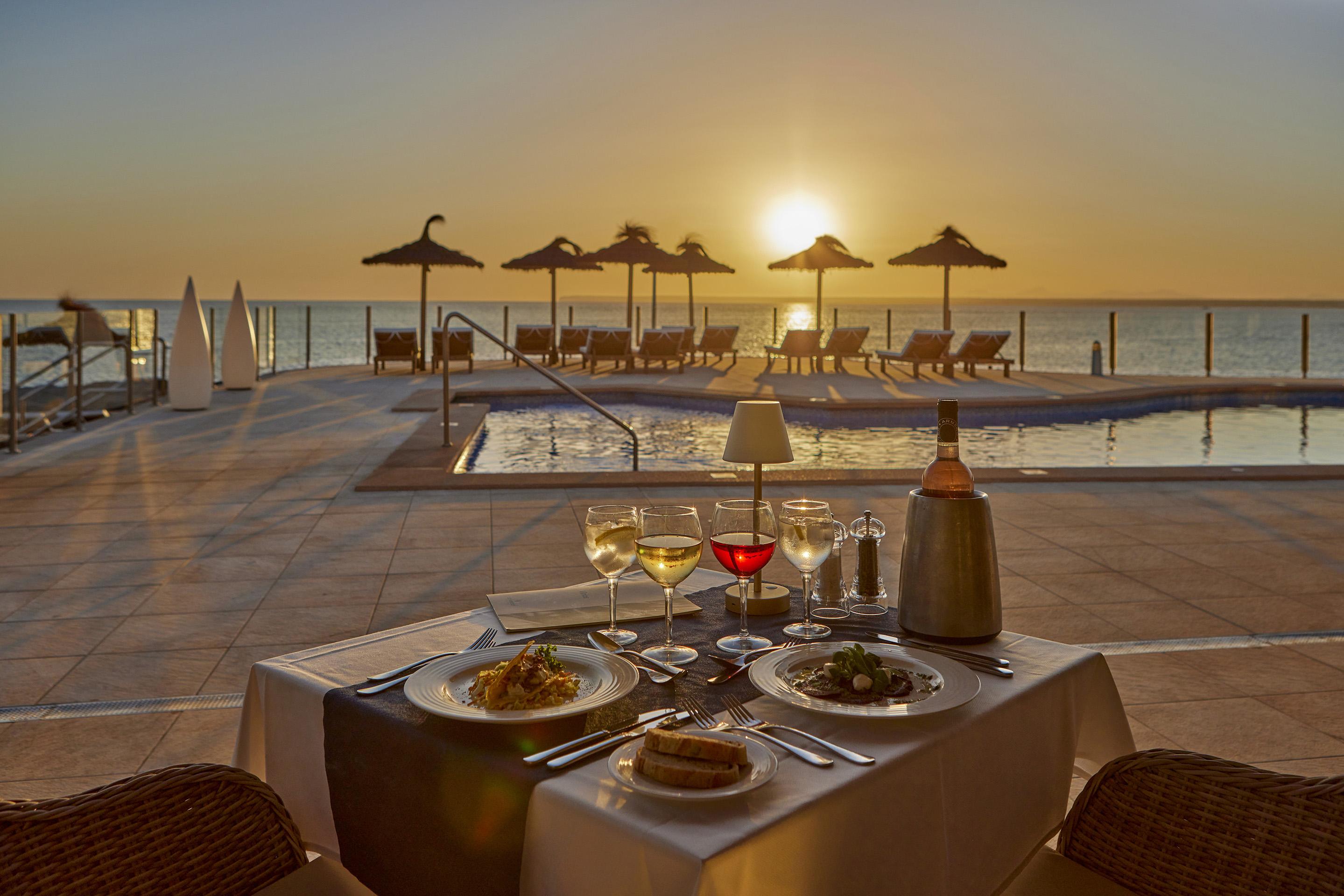 Universal Hotel Cabo Blanco - Adults Only Colonia de Sant Jordi Esterno foto
