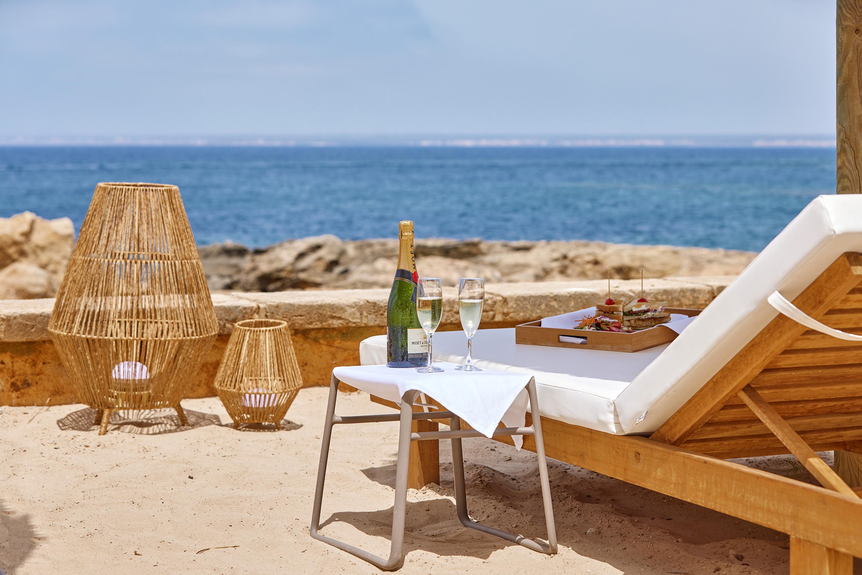 Universal Hotel Cabo Blanco - Adults Only Colonia de Sant Jordi Esterno foto